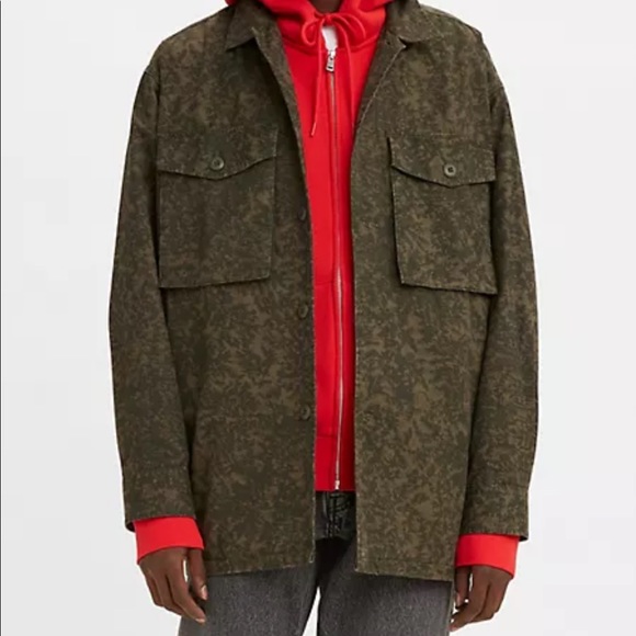 Levi’s Over Shirt in Scratchy Camo - Picture 1 of 4